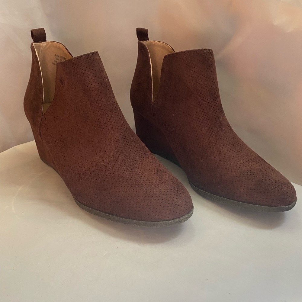 Journee‎ Collection Dark Brown Ankle Booties